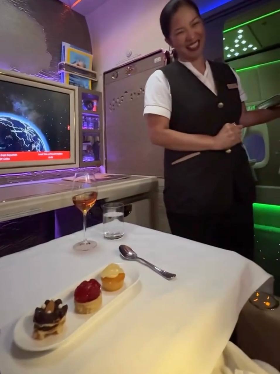 ¿Por qué se siente más tranquilo volar en clase business?